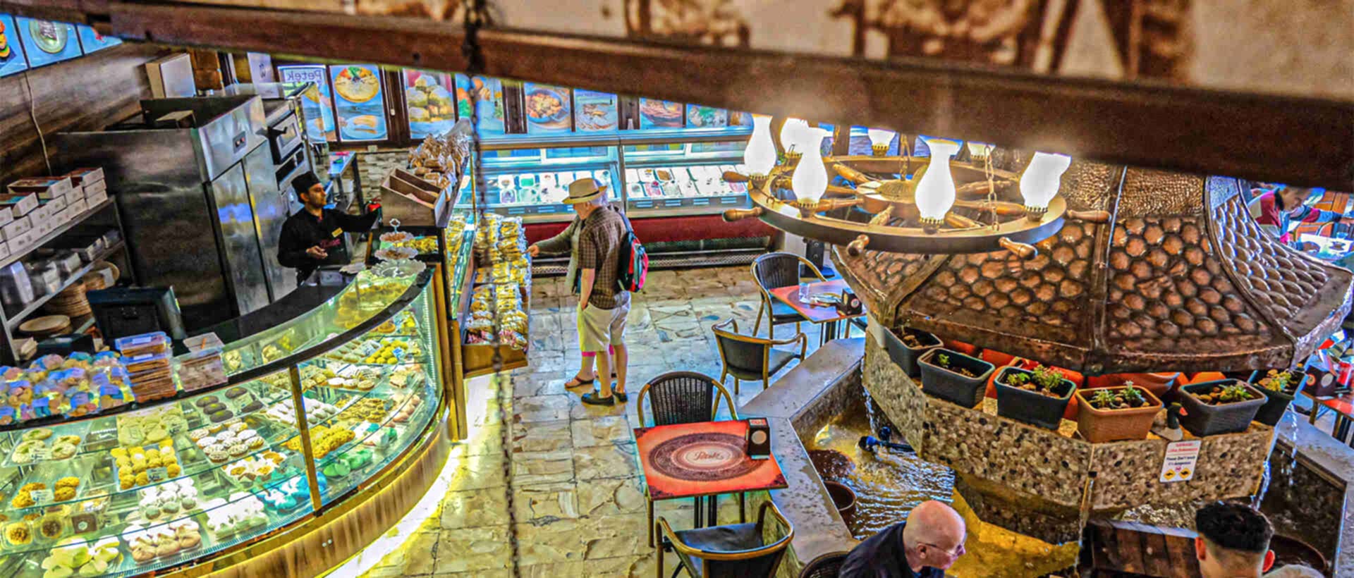 Taze günlük pastalar ve tatlılar - Petek Pastanesi