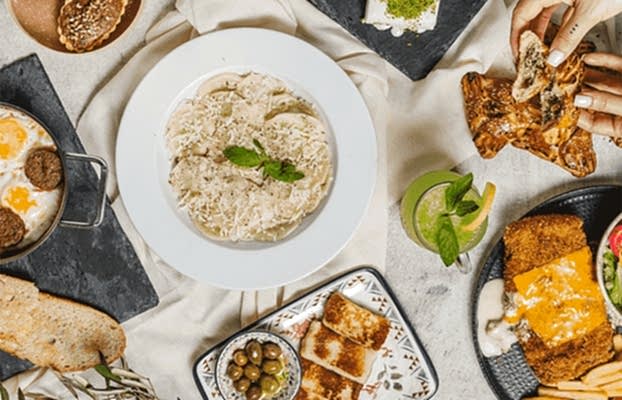 Kıbrıs mutfağı geleneksel lezzetler - pilavuna, hellim, pirohu